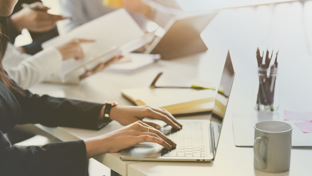 L’energia delle donne: 5 storie di ispirazione e impegno per la parità di genere